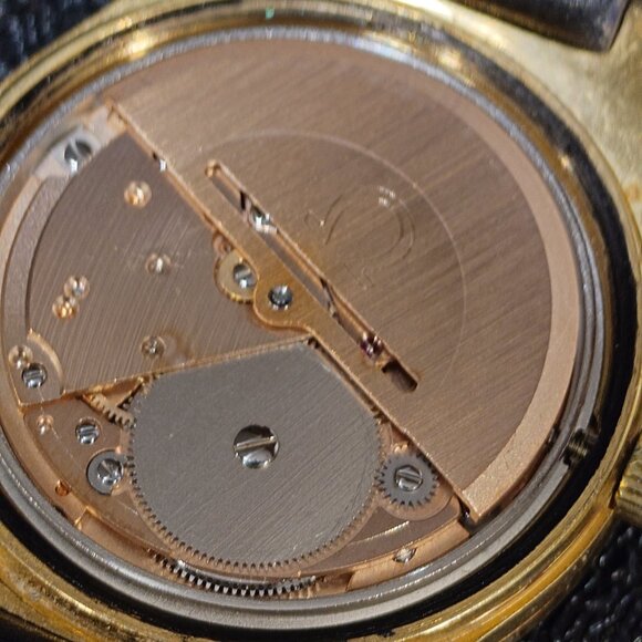 An Impeccable Omega Genève Automatic Day/Date (ref 166.0169 cal 1020) - Picture 9 of 12